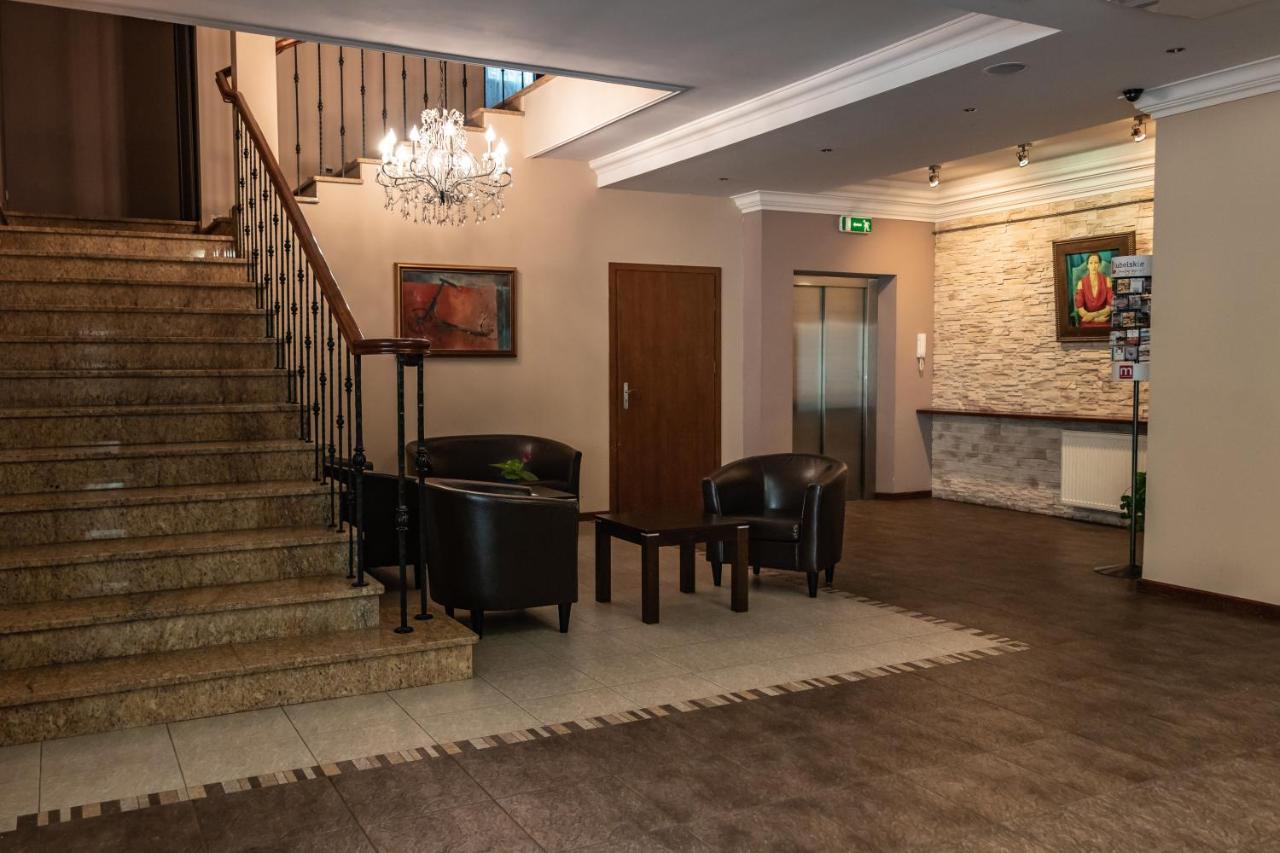 Aparthotel Prima Puławy Esterno foto