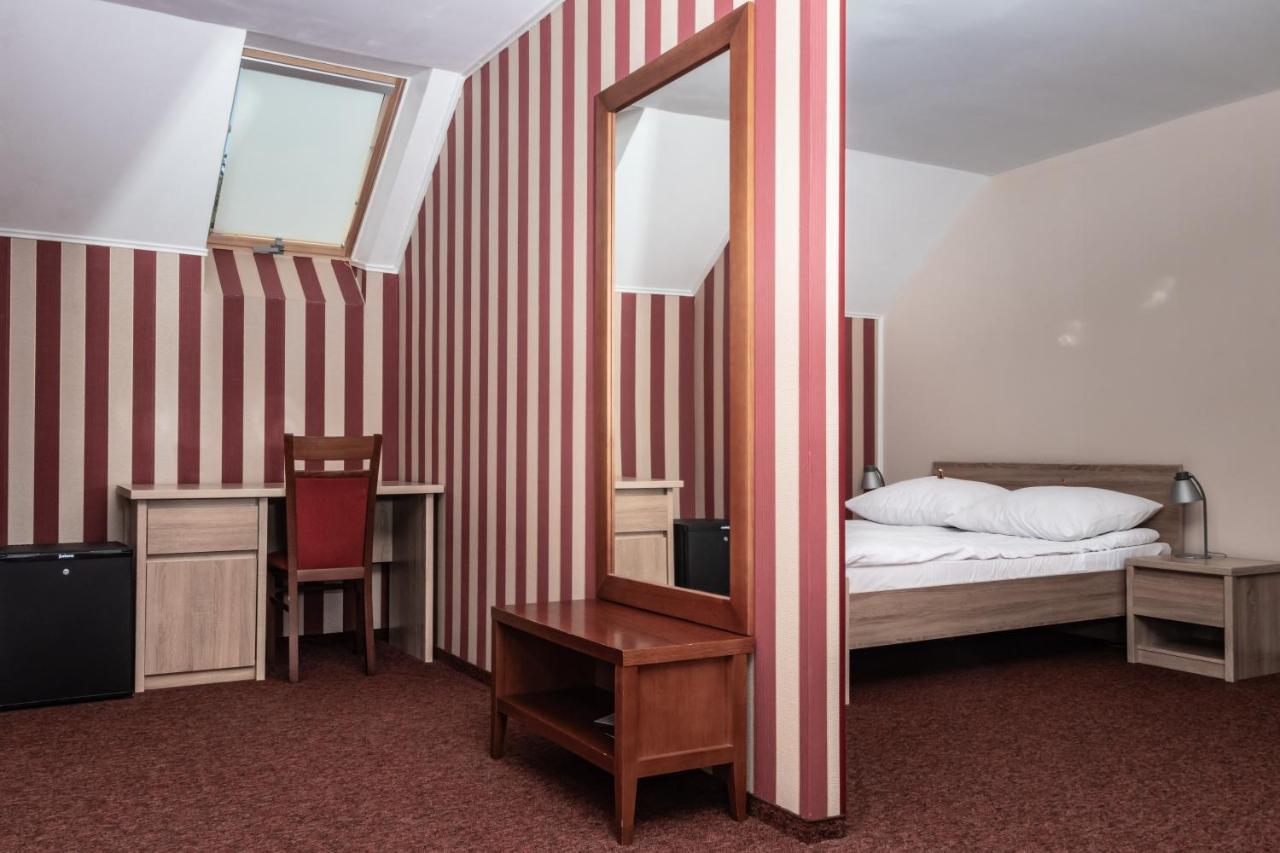 Aparthotel Prima Puławy Esterno foto